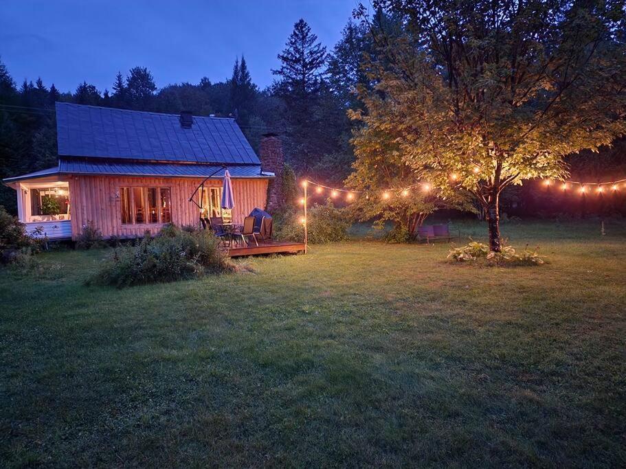 Chalets Nabu La Sacacomie - Riviere - Billard Сент-Алексис-де-Мон Экстерьер фото